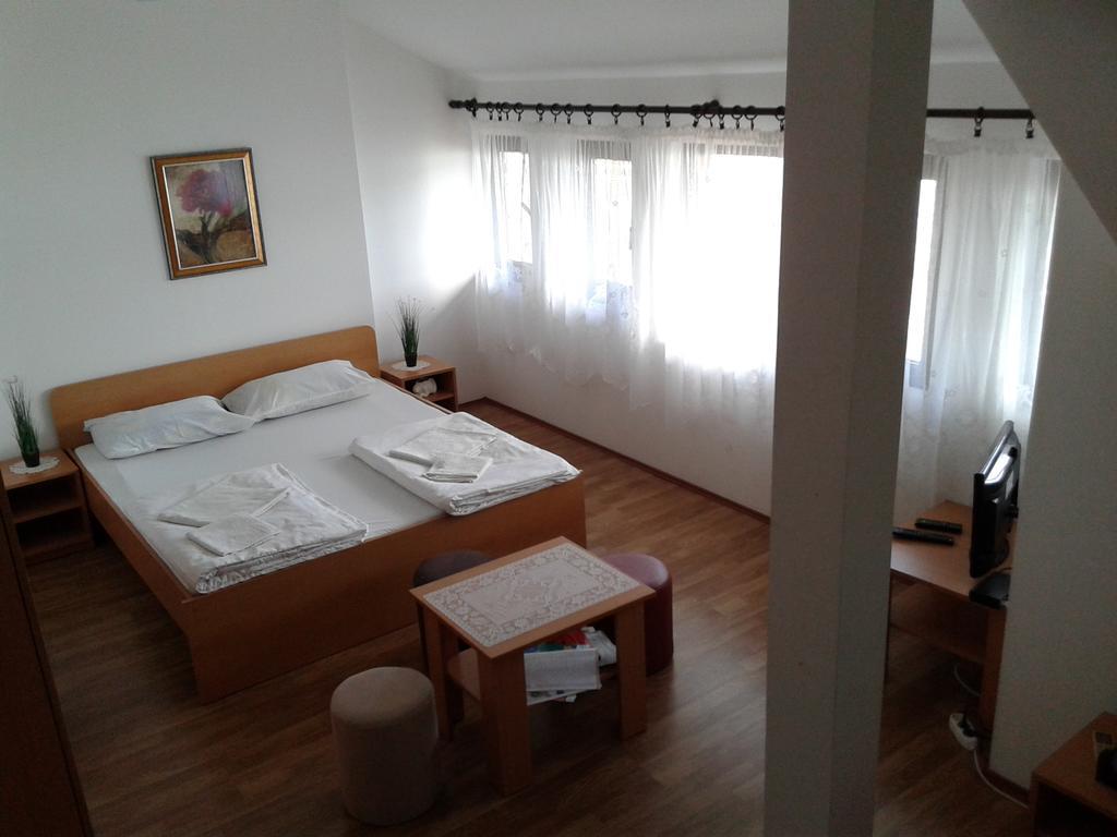 Rooms Jankovic Donji Milanovac Esterno foto